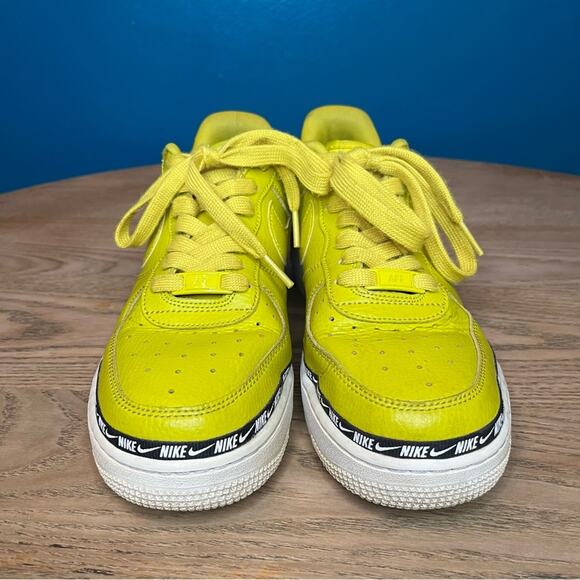 Nike Air Force 1 AF1 Low Women's 8.5 Platform Sneakers Overbranding Citron - Picture 5 of 13